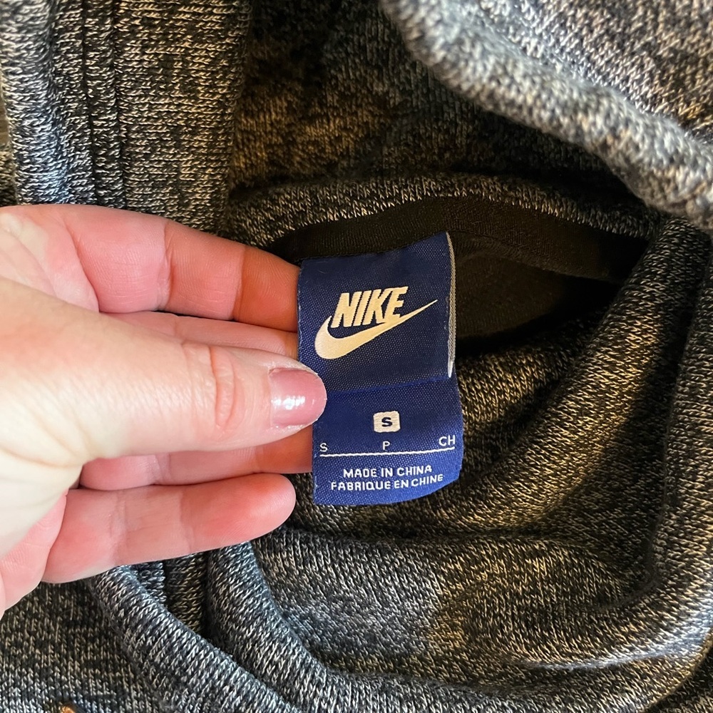 Nike Women’s Activewear Gray Cowl Neck String Hoodie Small - Picture 5 of 7